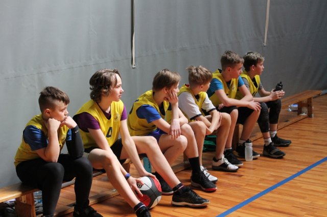 Valmieras pilsētas un starpnovadu skolēnu sporta spēlēs  basketbolā C grupā (2004.-2005.g.dz.) izcīnīta 2. vieta